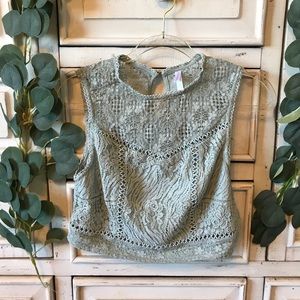 Xhilaration Target lace crop top shirt size M
